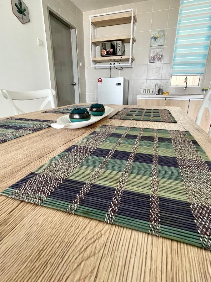 קואלה טרנגאנו New Seaview Families Suite - Breezy Blue מראה חיצוני תמונה