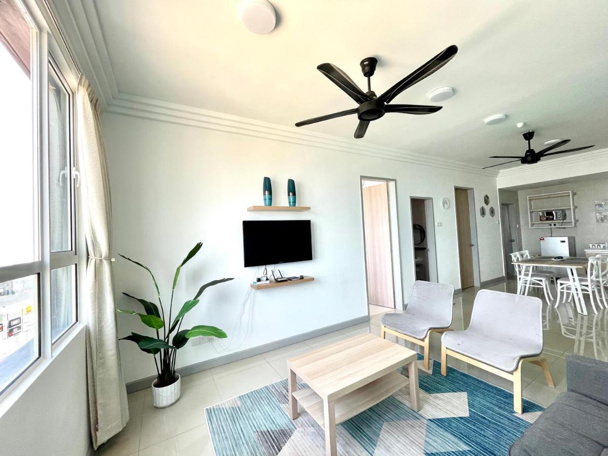 קואלה טרנגאנו New Seaview Families Suite - Breezy Blue מראה חיצוני תמונה